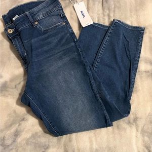 H&M Skinny Regular Waist Jean Size:18